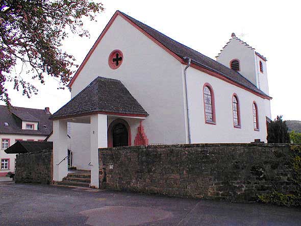 Aussenansicht der Kirche in Schankweiler