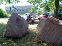 Skulpturen am Radweg in Niederweis